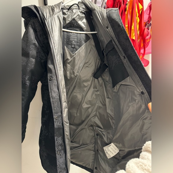 CANADA GOOSE Shelburne holiday water repellant 625 fill power down parka - Picture 11 of 14
